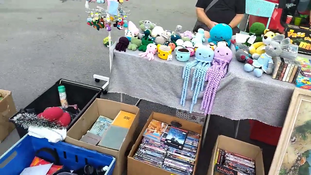 Lom Cherkovna 1st car boot sale 7.9 2024