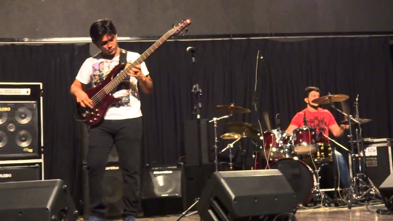 Lucas Arruda com Felipe Facó e Vicente Ferreira no 5º Festival Mestres dos graves 2015 - 5 de 6