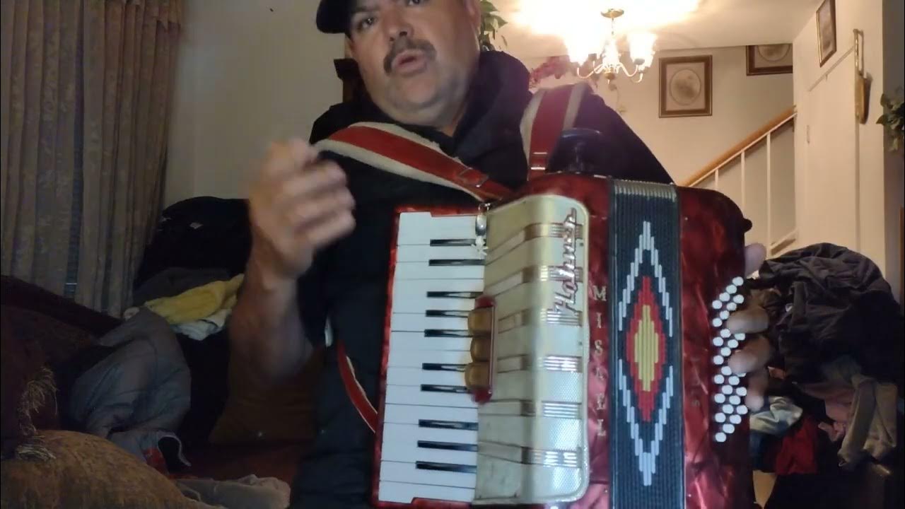 Los Sabanales tutorial en acordeon de teclas tono de Re YouTube