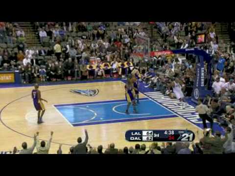 Shawn Marion Blocks Kobe Bryant and run for the Dunk vs Los Angeles Lakers HD