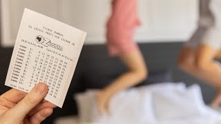 Fifteen Queenslanders win $70 million Oz Lotto prize