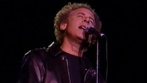 Simon & Garfunkel - America / Homeward Bound - 11/6/1993 - Shoreline Amphitheatre (Official)