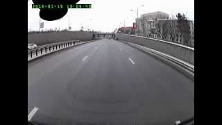 Алматы. Полиция останавливает машины в запрещенном месте 20150115 1305