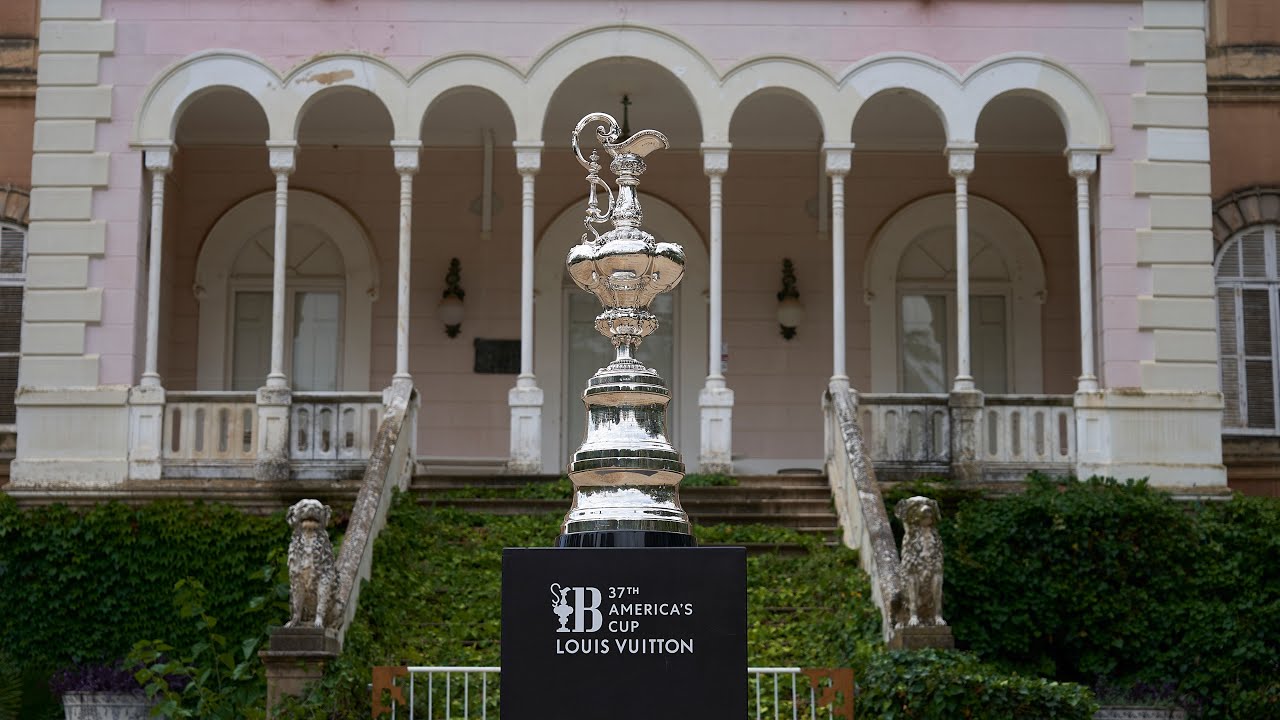 ⁣Trophy Tour Day 6 | Cambrils