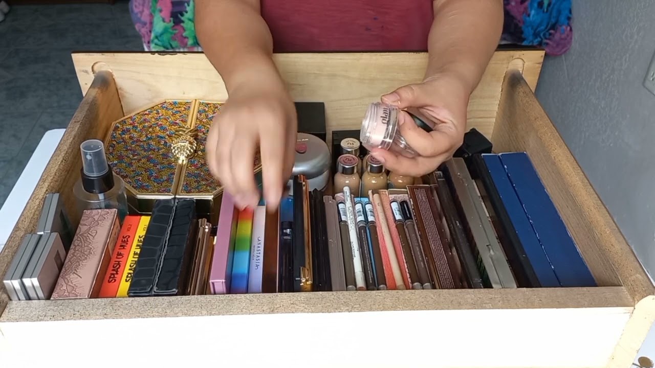 Mi colección de Maquillaje 2023 - Tour por mi Tocador 2° Parte 💄