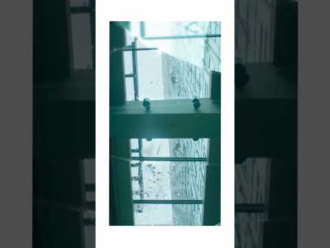 [<strong>콰이어트</strong> 플레이스: 첫째 날] 도심에서 소리 없이 살아남는 법
