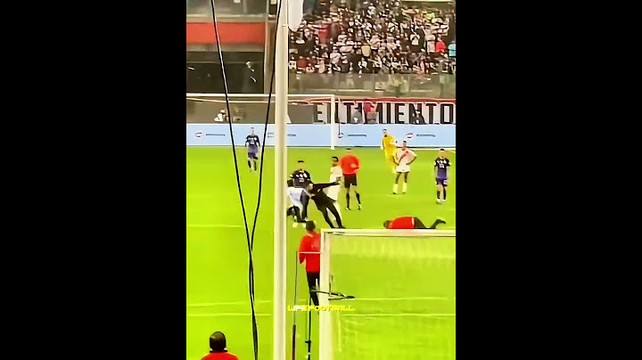 Respect To The Kid Who Ran Through Security Guards🥶❤️ #shorts #football #soccer