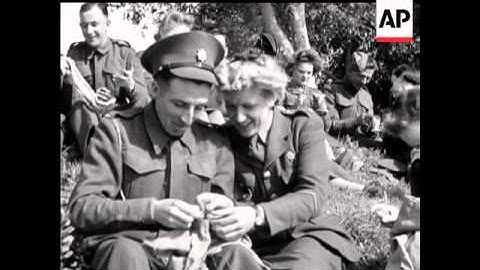 A T S TEACH TROOPS TO SEW - NO SOUND