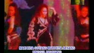 asik goyang dangdut ANISA BAHAR