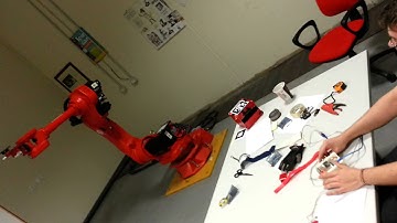 Comau robot moving using real time Arm Tracking with IMU