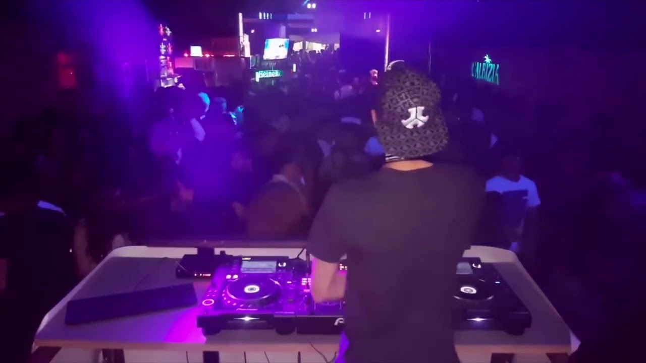 BEST OF DJs TROLL CROWD COMPILATION! ULTIMATE CROWD TROLLING!! 2017