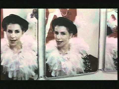Nina Morato — Nina Morato - Maman (clip)