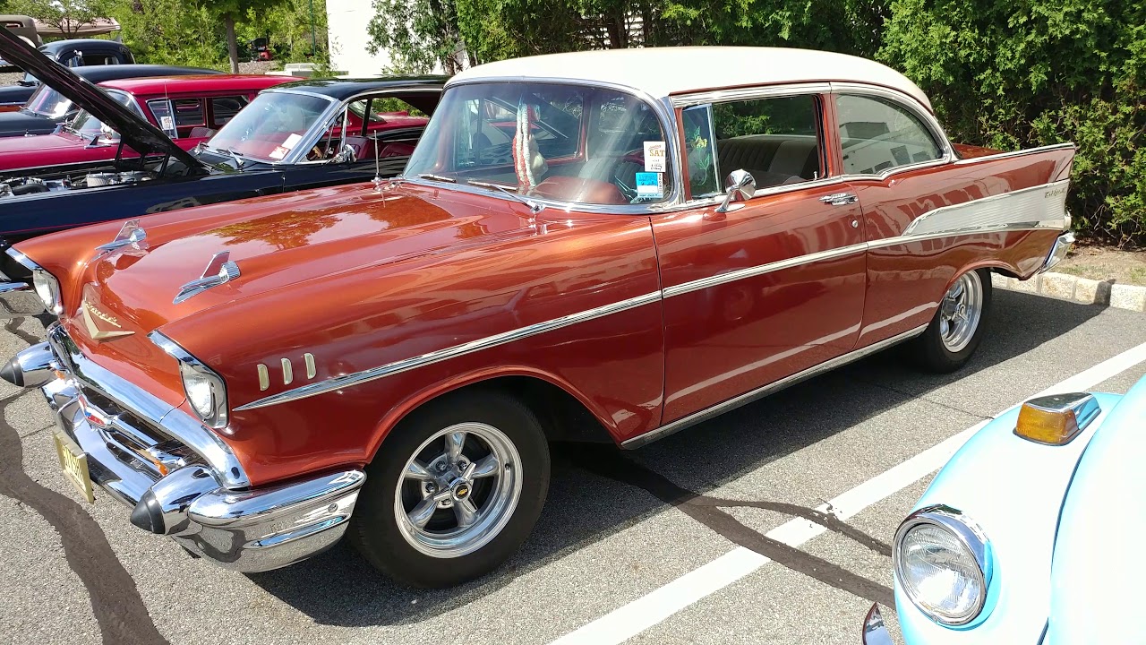 1957 METALLIC ORANGE + BONE WHITE CHEVROLET BEL AIR NJ QQ 'ITSHRZ