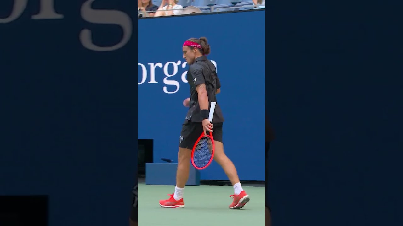SLAPPED forehand winner! 😤