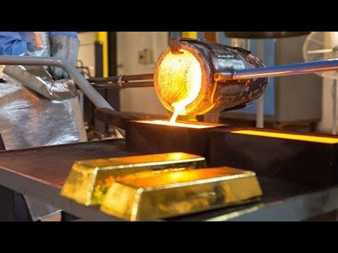 Extreme satisfying melting gold process. Incredible pure gold manufacturing technology.