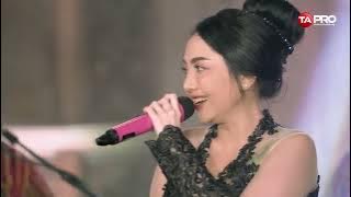 Pelanggaran - Ochi Alvira X Syahiba Saufa (Live)