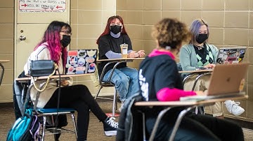 How to Stay Connected While Socially Distanced: Maintaining Friendships During COVID-19