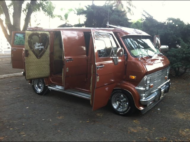 custom 70's street van show class=