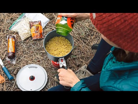 Видео: Самые полезные и простые продукты, которые поддержат вас в кемпинге