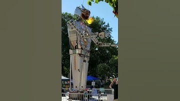 San Diego Maker Faire 2017  RSSC giant robot  fire