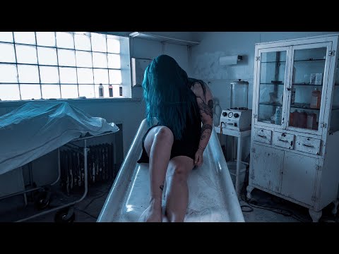 Exploring a Creepy Abandoned Funeral Home | Chicago, Illinois