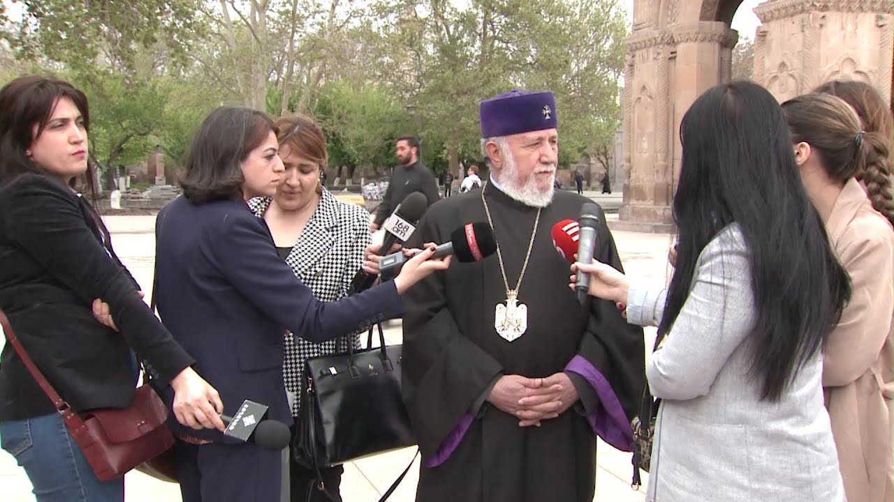 Ամենայն հայոց կաթողիկոսը պատասխանել է մի շարք լրատվամիջոցների հարցերի