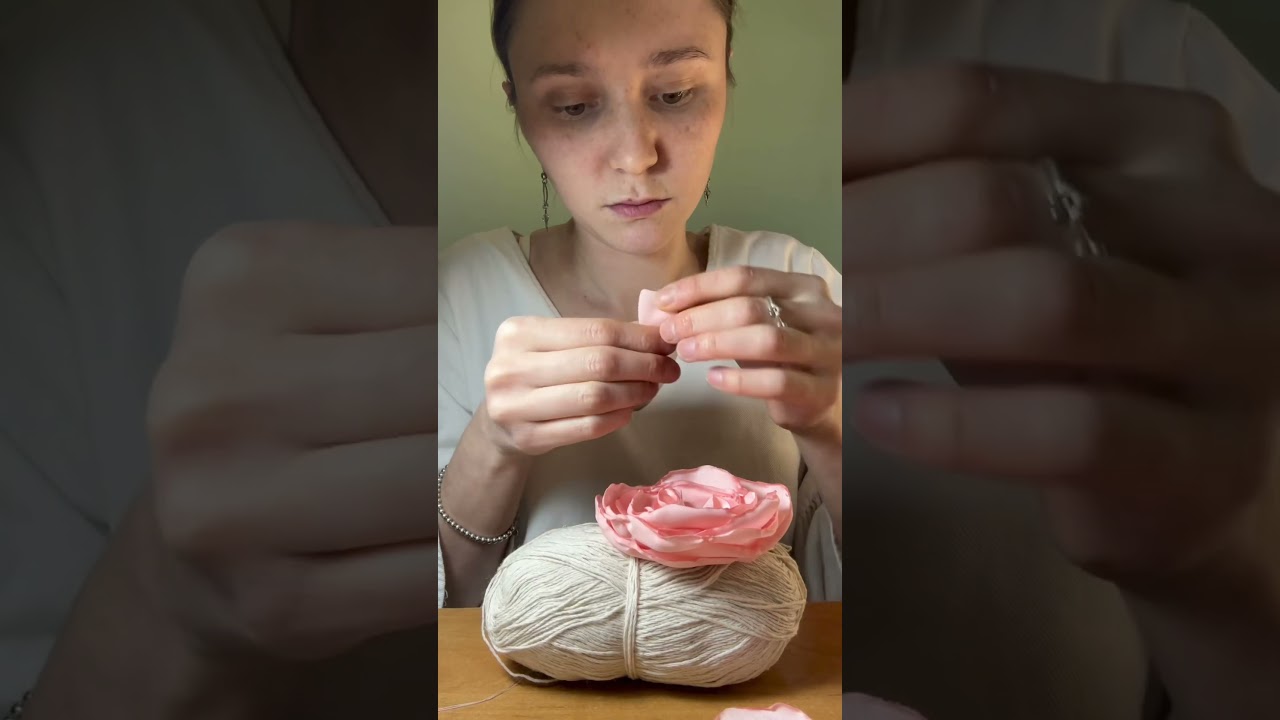 Весенний комплект с цветами 