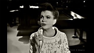 Watch Judy Garland RockABye Your Baby With A Dixie Melody Live video