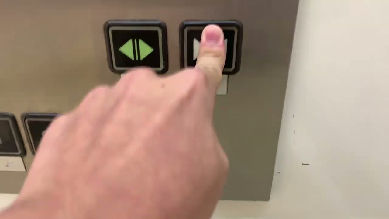 【場所で細かい違い】イオン具志川のエレベーター