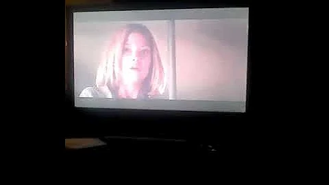 jeepers creepers 2 the creeper is licking on window bus