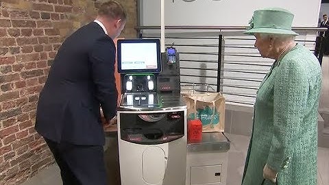 Koningin vraagt ​​of je zelfscankassa
