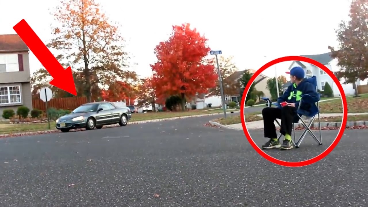 Sitting In The Middle Of The Road Prank On Strangers We Had A Airhorn Youtube