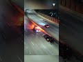 Casi lo atropellan en un carril de autopista cerrado | Telemundo 39