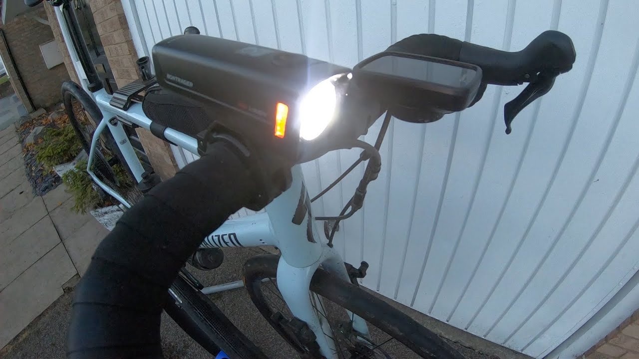 Bontrager Pro RT - Best Lights for £100 - Best Cycle Lights over 1000 lumens - YouTube