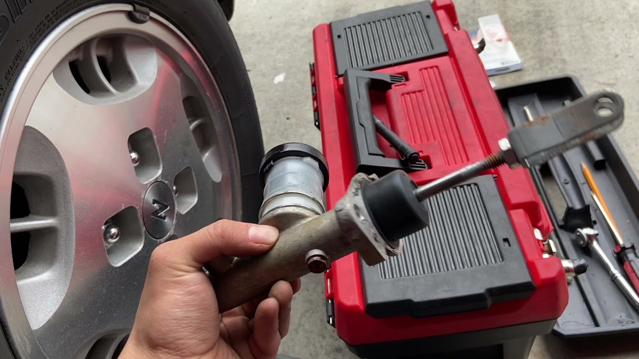 Master clutch and slave cylinder replacement for Z31 300zx!!! YouTube