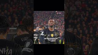 OLD LEGENDS vs NEW LEGENDS 😱⚽🔥 WHO WINS?!#football#shorts