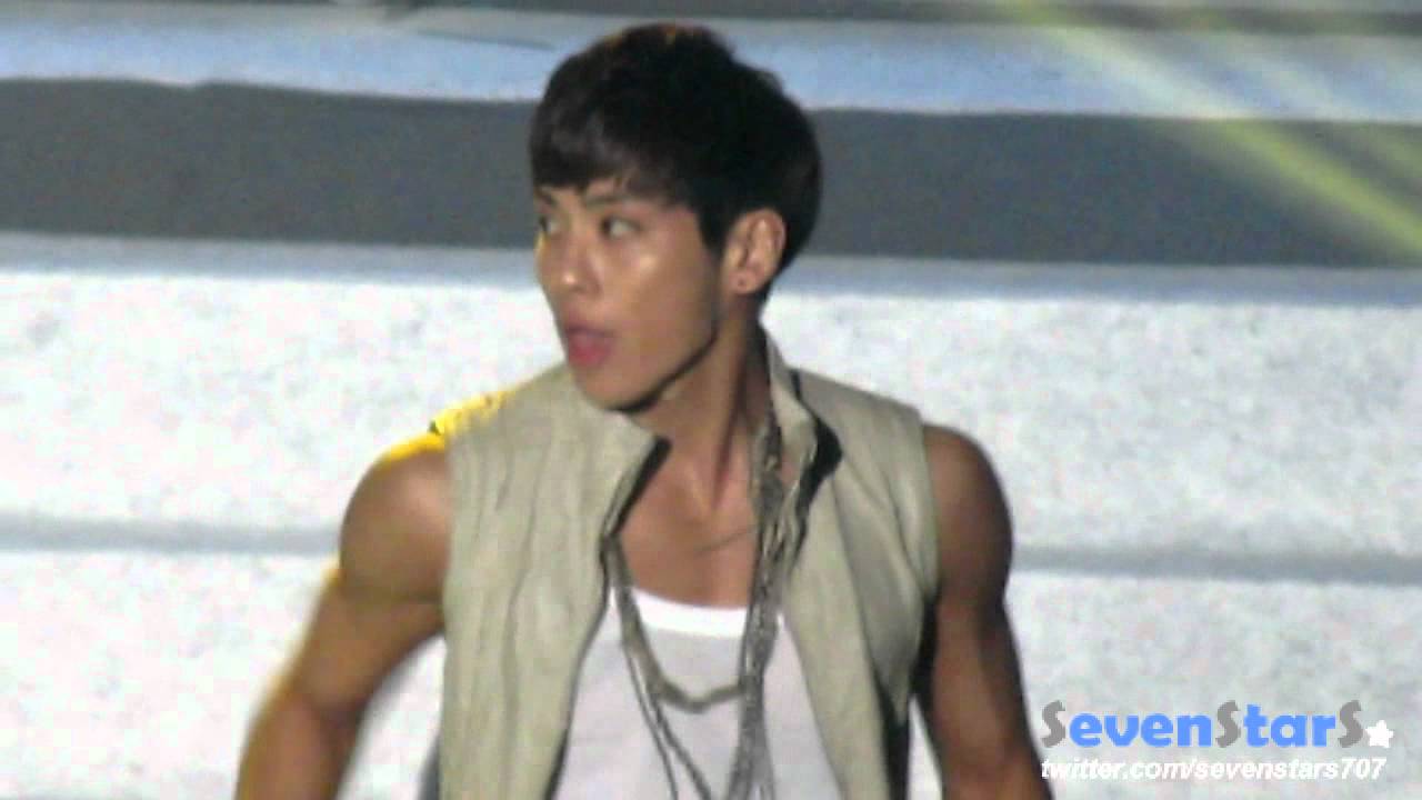 [Full Fancam] 120714 SHINee - Stranger (Jonghyun Focus)