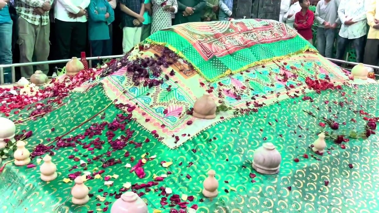 Musa qadri sarkar dargha salam Assalam aye kamli wale Assalam famous salam #azimnaza #chalisgaonkar