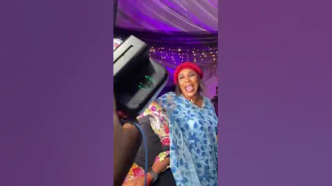 JAIYE KUTI AND FAITHIA BALOGUN WILLIAMS BATTLE ON THE DANCE FLOOR WITH MONEY #shorts #youtubeshorts