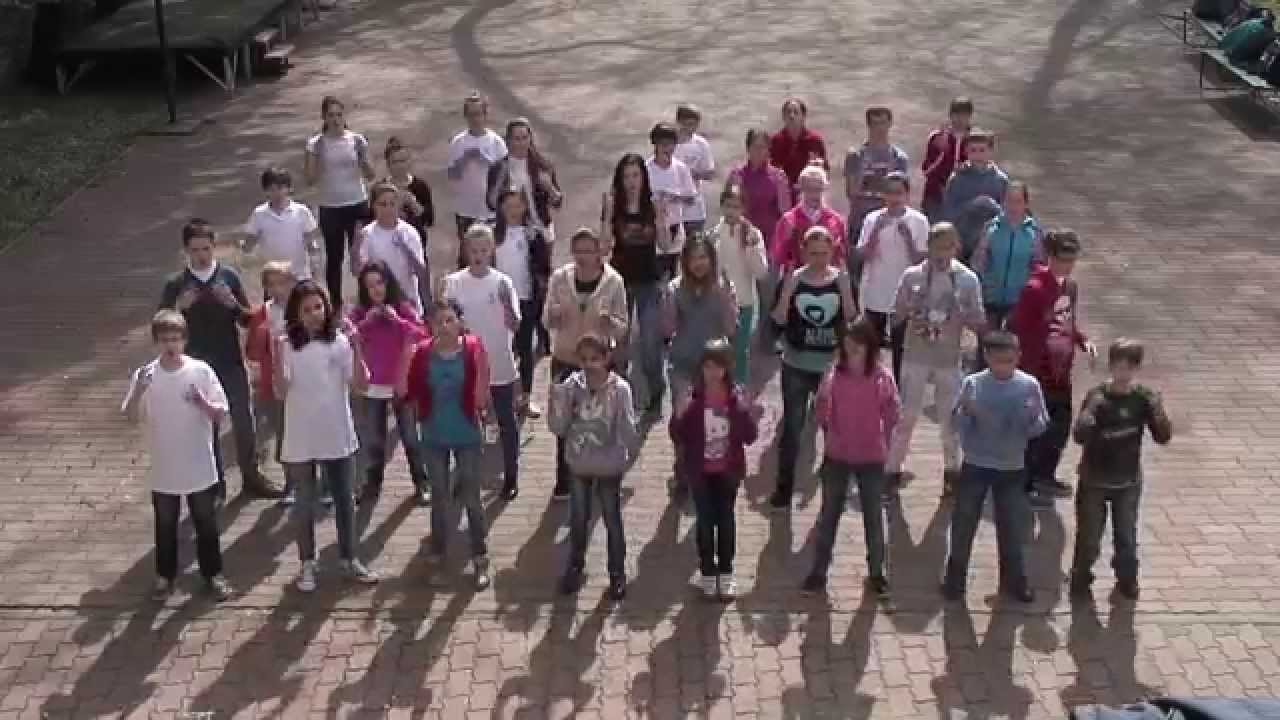 Egy dal jelnyelven - amit siket és halló gyerekek közösen hoztak létre!