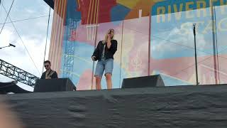 Danielle Bradbery singing Shallow at Riverfront Stage in Nashville