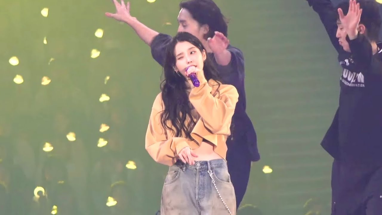 아이유(IU) 삐삐(BBIBBI) | 230923 팬콘서트 I+UN1VER5E