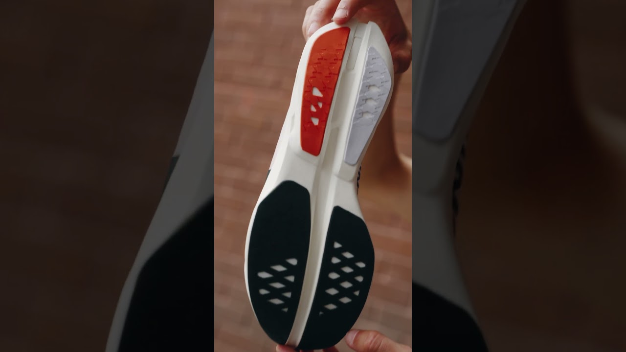 INTRODUCING THE ON CLOUDBOOM STRIKE 💥 Will you be adding this shoe to your rotation? 👀 