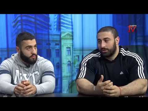 ვალიტა გორლჩანიკი და ჭაბუკა ჭიღლაძე   სტუმრად ჯამლეტ ხუხაშვილთან