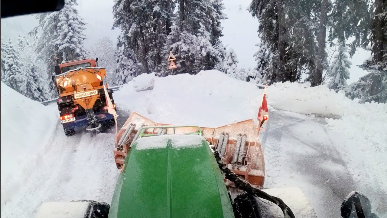 Schneeräumung in Tirol! Der Winter ist wieder da!@erdbewegungen-daum
