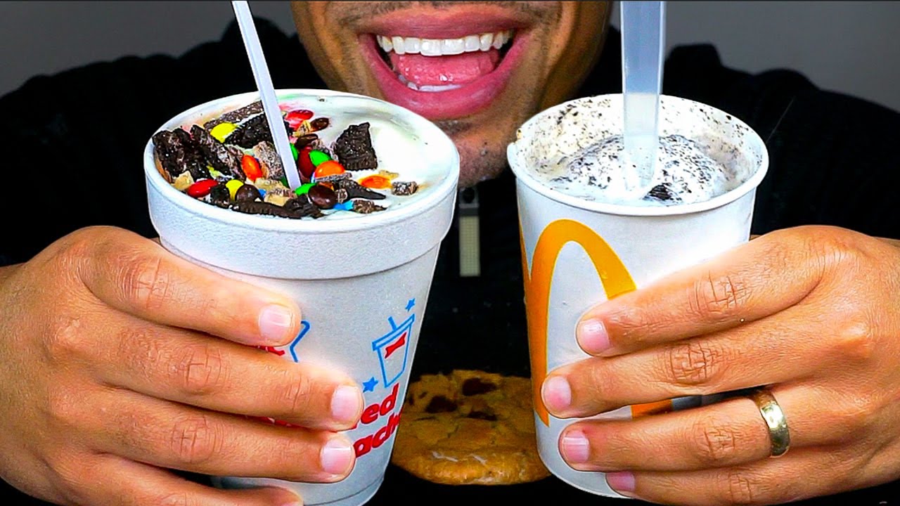 MCDONALD'S OREO MCFLURRY VS SONIC DRIVE-IN TRICK OR TREAT BLAST CANDY ICE CREAM BATTLE MUKBANG ASMR