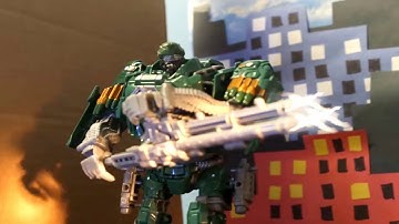 Transformers Age of Extinction : Hound vs Decepticons (Official Stop Motion)