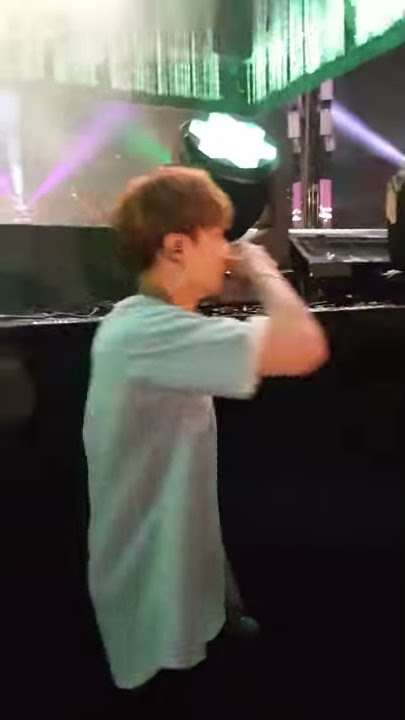 [FANCAM] 161001 BTS(방탄소년단) 정국 before going to stage @ Busan One Asia Festival 부산 원아시아 페스티벌