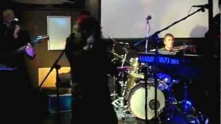 Lisa Oliver sings Kate Bush live@Taunton Remedies - HAMMER HORROR 11.1.2013