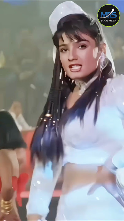 Tu Cheez Badi Hai Mast Mast 👌 Akshay Kumar, Raveena Tandon, #bollywood #hindisong #dance #shorts